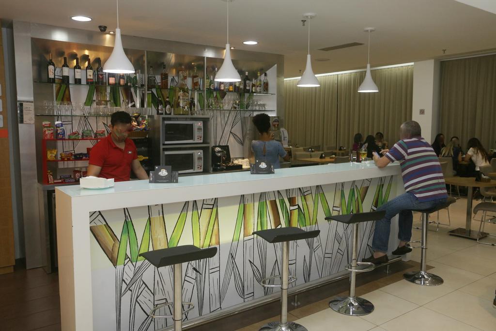 Ibis Feira De Santana Hotel Eksteriør billede