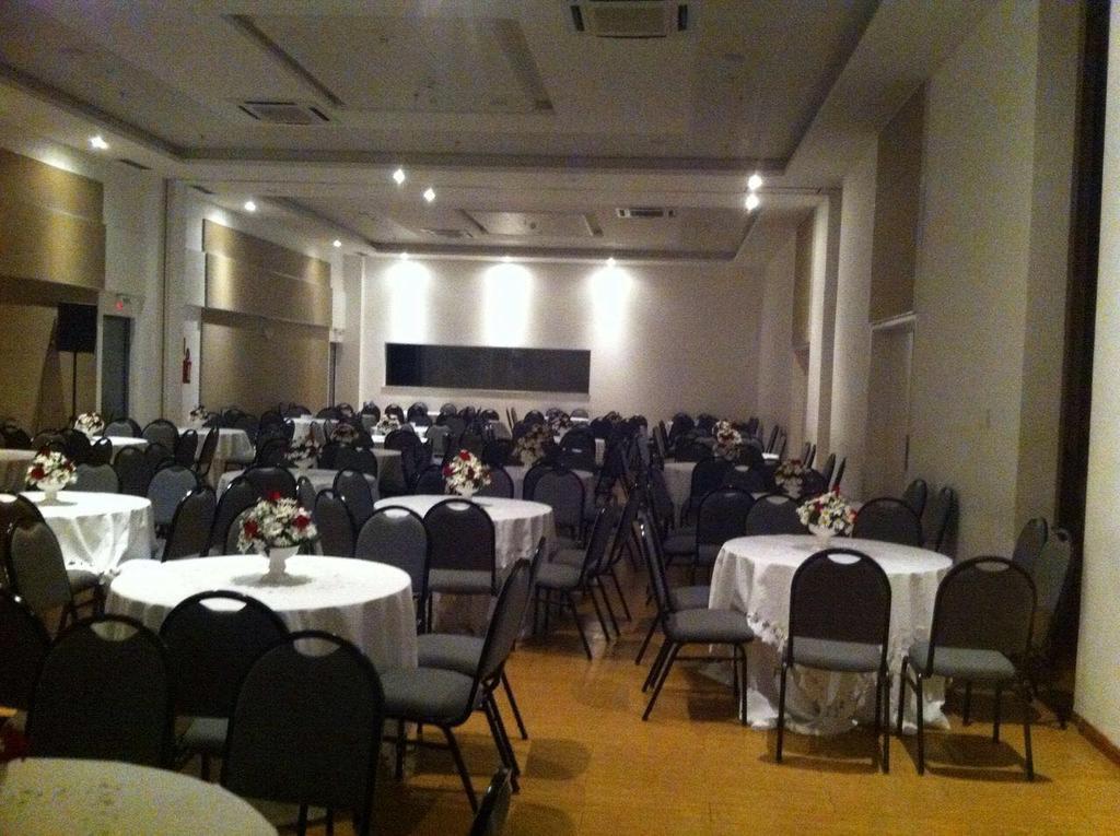 Ibis Feira De Santana Hotel Eksteriør billede