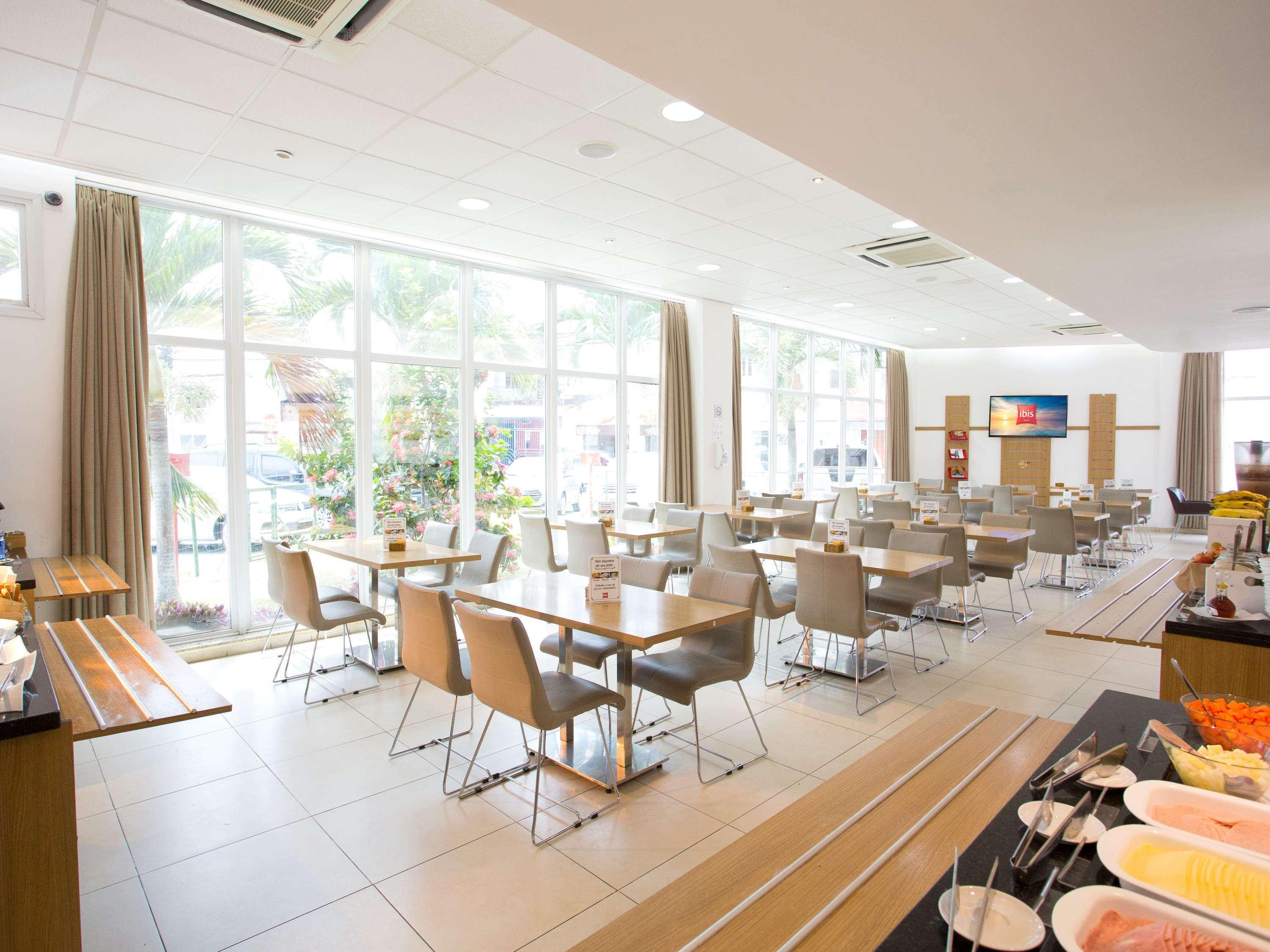 Ibis Feira De Santana Hotel Eksteriør billede